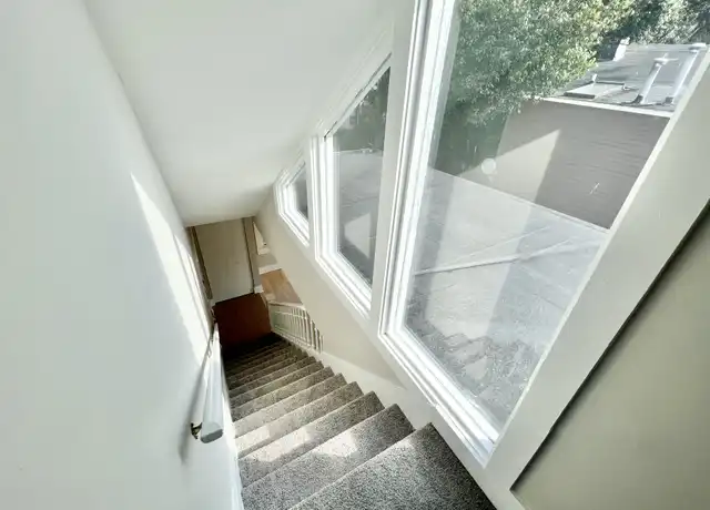 Property at 119 E Oak St, Louisville, KY, 40203, 2 beds, 1 bath, [object Object]