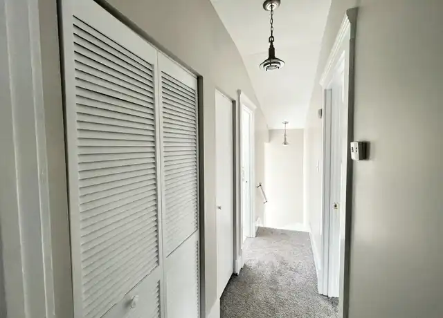 Property at 119 E Oak St, Louisville, KY, 40203, 2 beds, 1 bath, [object Object]