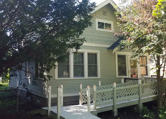 Property at 956 Goodrich Ave, Saint Paul, MN, 55105, 2 beds, 1 bath, [object Object]