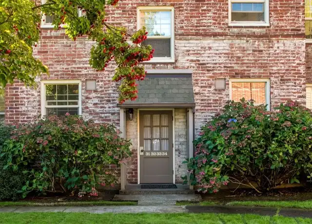 Property at Parkview Apartments - 1640 NE Irving St, Portland, OR, 97232, 1 bed, 1 bath, [object Object]