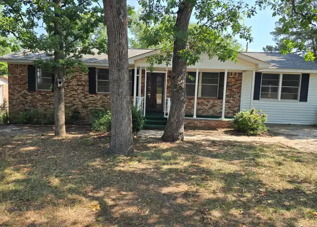 Property at 305 Ovanta Rd, Columbia, SC, 29209, 4 beds, 2 baths, [object Object]