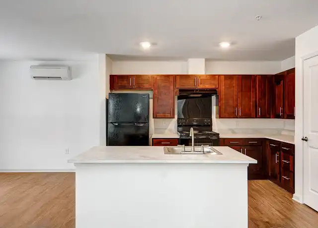Property at Clinton Woods Apartments - 400 Runkle Dr, Clinton Township, NJ, 08801, 2 beds, 1 bath, [object Object]