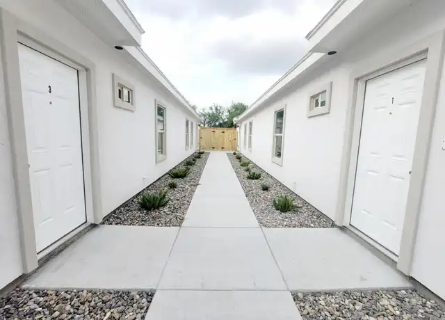 Property at 5804 Sandpiper Ave Unit 2, McAllen, TX, 78573, 3 beds, 2 baths, [object Object]