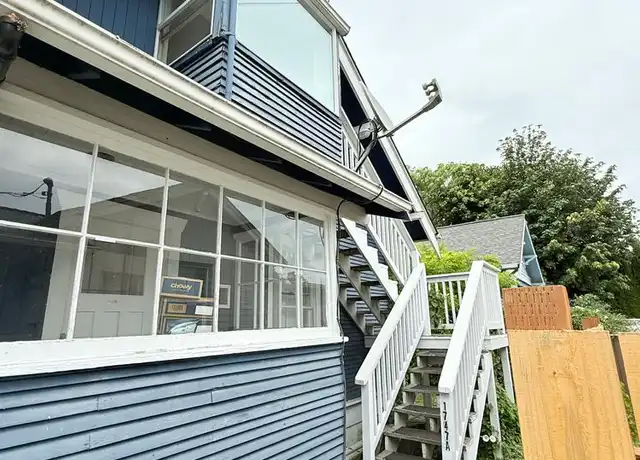 Property at 1747 6th St Unit A, Bremerton, WA, 98337, 1 bed, 1 bath, [object Object]