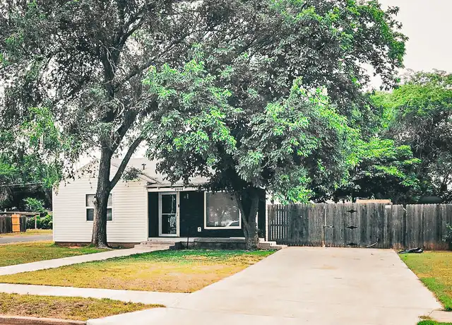 Property at 2801 36th St, Lubbock, TX, 79413, 3 beds, 2 baths, [object Object]