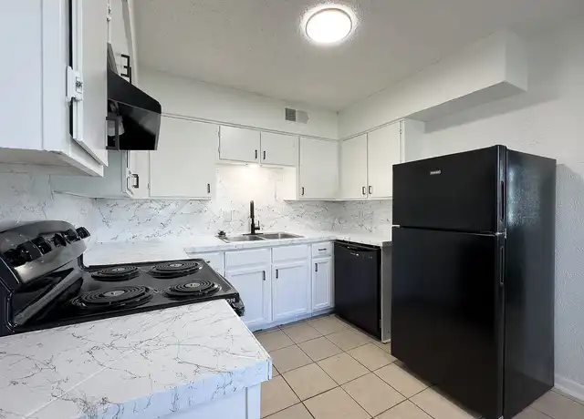 Property at Avalon Apartments - 1215 N Cooper St, Arlington, TX, 76011, 1-2 bed, 1-1.5 bath, [object Object]