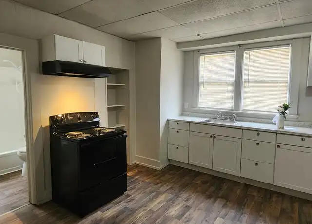 Property at 1854 W College Ave Unit 2, Spokane, WA, 99201, 1 bed, 1 bath, [object Object]