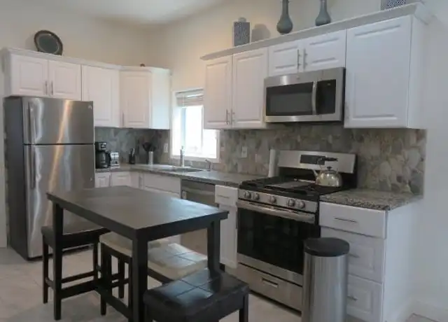 Property at 117 19th St Unit 1L, Union City, NJ, 07087, 2 beds, 2 baths, [object Object]