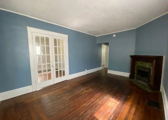 Property at 617 Pearl St, Kalamazoo, MI, 49007, 4 beds, 2 baths, [object Object]