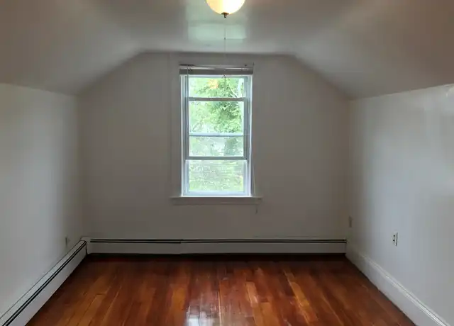 Property at 21 Marlborough Rd Unit A, Waltham, MA, 02452, 1 bed, 1 bath, [object Object]