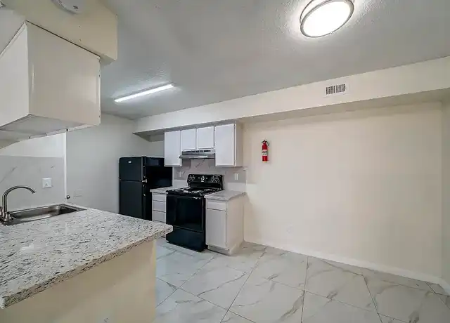 Property at Star Villa Ana - 10101 W Sam Houston Pkwy S, Houston, TX, 77099, 1-2 bed, 1-2 bath, [object Object]