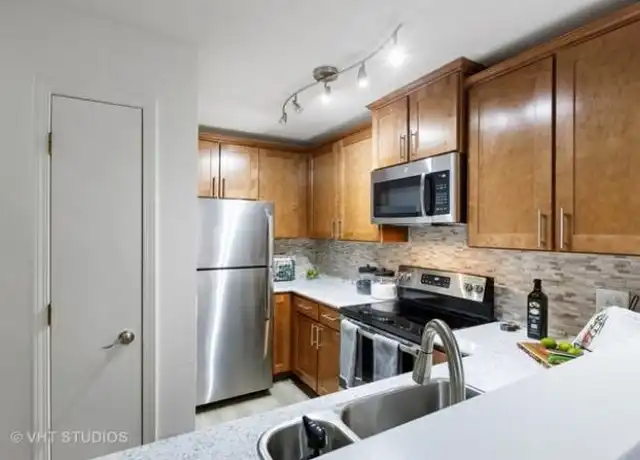 Property at 1630 Lincoln Meadows Cir, Schaumburg, IL, 60173, 2 beds, 2 baths, [object Object]