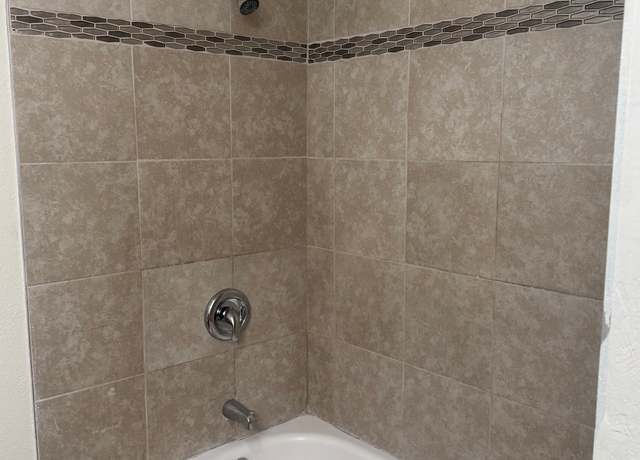 Photo of 3115 Maryland St Unit 108, Longview, WA 98632