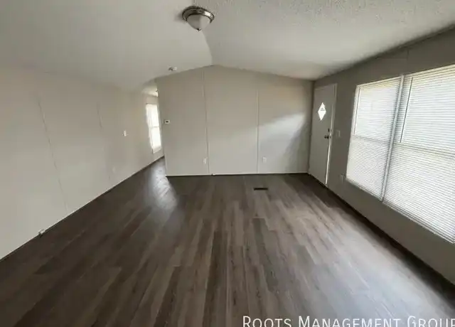 Property at 700 E 6th St Unit 35, Hays, KS, 67601, 3 beds, 2 baths, [object Object]