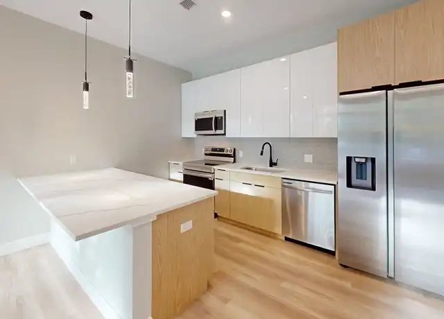 Property at 211 Green St Unit 206, Jamaica Plain, MA, 02130, 2 beds, 1 bath, [object Object]