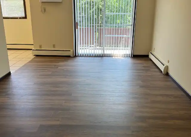 Property at 981 Saint Albans St N Unit 301, St Paul, MN, 55103, 2 beds, 1 bath, [object Object]