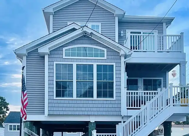 Property at 28 Beach Rd W, Old Saybrook, CT, 06475, 2 beds, 2 baths, [object Object]