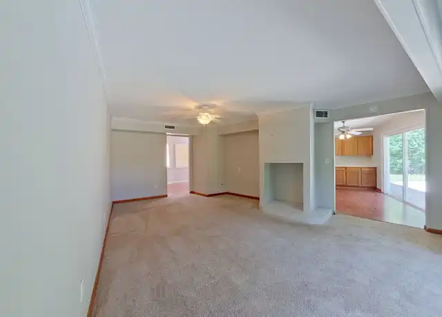 Property at 27 Holly Ave, Shalimar, FL, 32579, 3 beds, 2 baths, [object Object]
