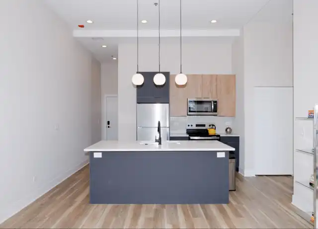 Property at 4641 N Ashland Ave Unit 308, Chicago, IL, 60640, 1 bed, 1 bath, [object Object]