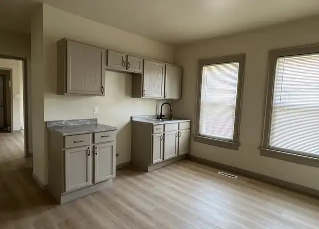 Property at 2913-2915 N 21st St, Milwaukee, WI, 53206, 3 beds, 1 bath, [object Object]