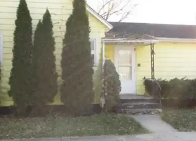 Property at 2016 Vernon St, Rockford, IL, 61103, 1 bed, 1 bath, [object Object]