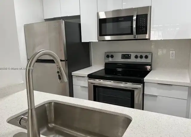 Property at 6540 W 27th Ct Unit 14-56, Hialeah, FL, 33016, 3 beds, 2 baths, [object Object]