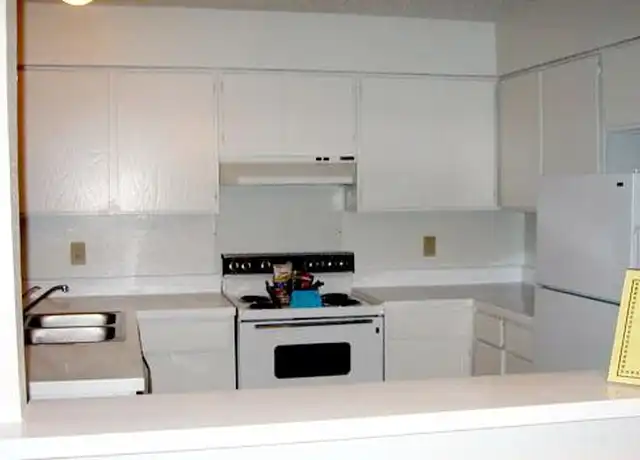 Property at 10931 Stone Canyon Rd, Dallas, TX, 75230, 1 bed, 1 bath, [object Object]