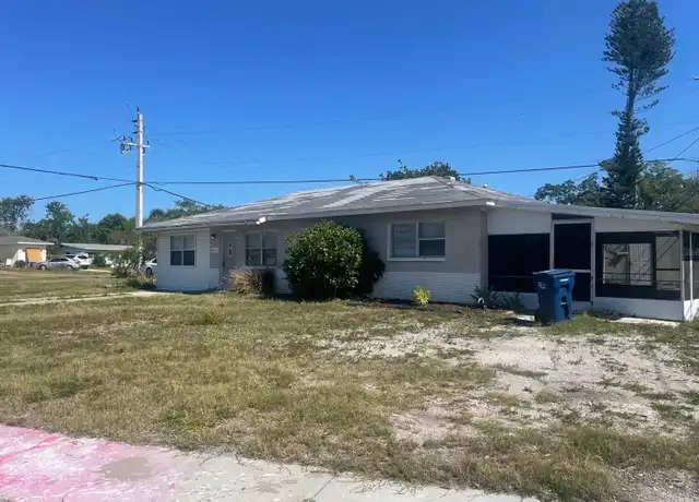 Property at 6411 26th St W, Bradenton, FL, 34207, 3 beds, 2 baths, [object Object]