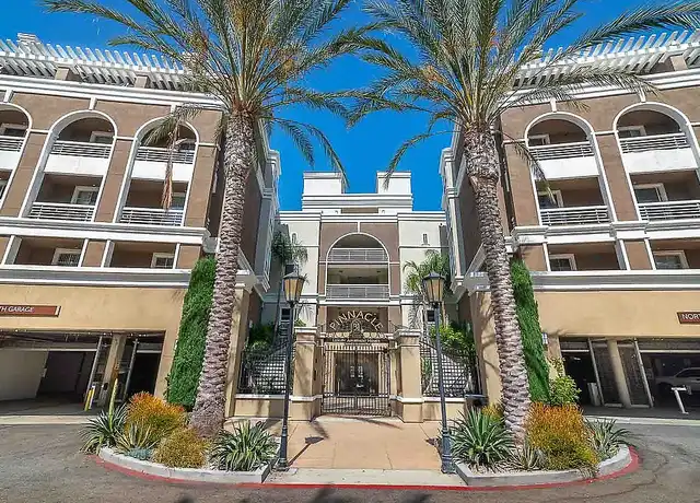 Property at Pinnacle at MacArthur Place - 31 E MacArthur Cres, Santa Ana, CA, 92707, 1-2 bed, 1-2 bath, [object Object]