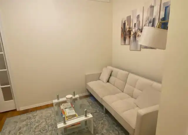 Property at 238 E 82nd St Unit 2D, New York, NY, 10028, 1 bed, 1 bath, [object Object]