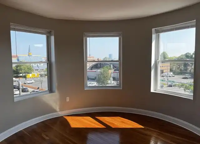 Property at 119 Washington St Unit 5, Dorchester, MA, 02121, 4 beds, 1 bath, [object Object]
