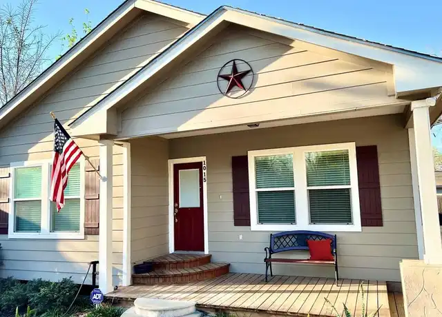 Property at 1015 E 23rd St, Houston, TX, 77009, 3 beds, 2 baths, [object Object]