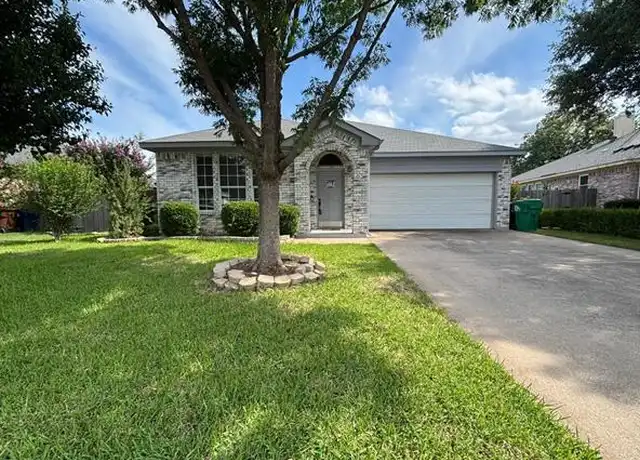 Property at 2208 Wildwood Ln, Denton, TX, 76210, 3 beds, 2 baths, [object Object]