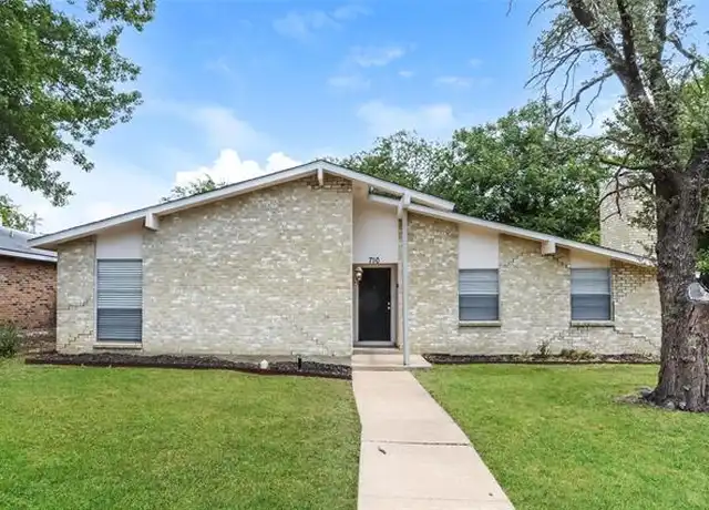 Property at 710 Bluebonnet Dr, Grand Prairie, TX, 75052, 3 beds, 2 baths, [object Object]