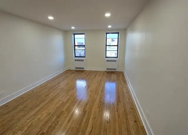 Property at 9211 35th Ave, Jackson Heights, NY, 11372, 1 bed, 1 bath, [object Object]