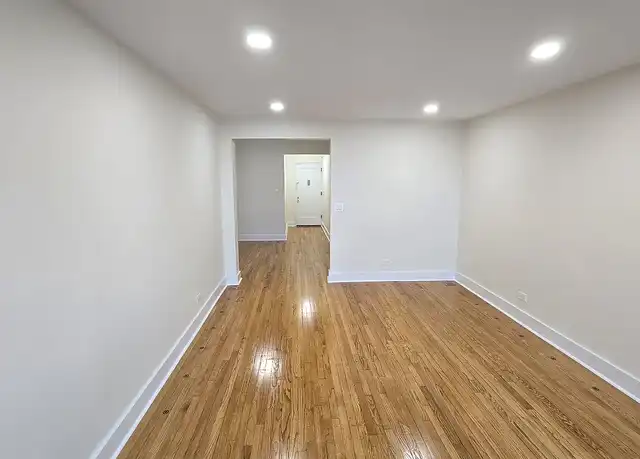Property at 9211 35th Ave, Jackson Heights, NY, 11372, 1 bed, 1 bath, [object Object]