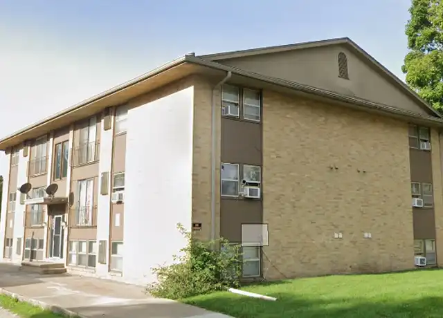 Property at Brickstone Apts - 2910 Arnold Rd, Des Moines, IA, 50310, 0-1 beds, 1 bath, [object Object]
