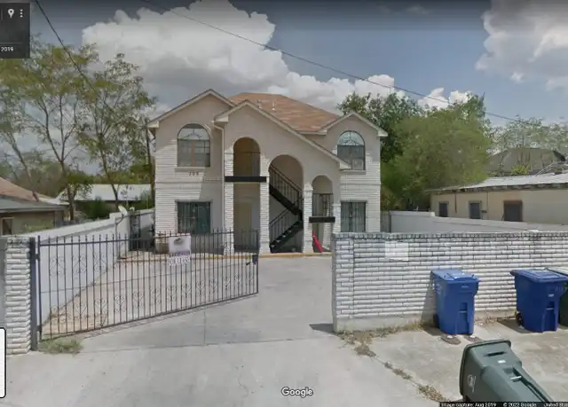 Property at 409 N Mendiola Ave Unit A, Laredo, TX, 78043, 2 beds, 1 bath, [object Object]