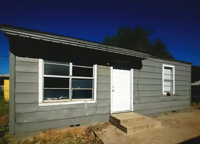 Property at 2515 Bates St, Lubbock, TX, 79415, 2 beds, 1 bath, [object Object]