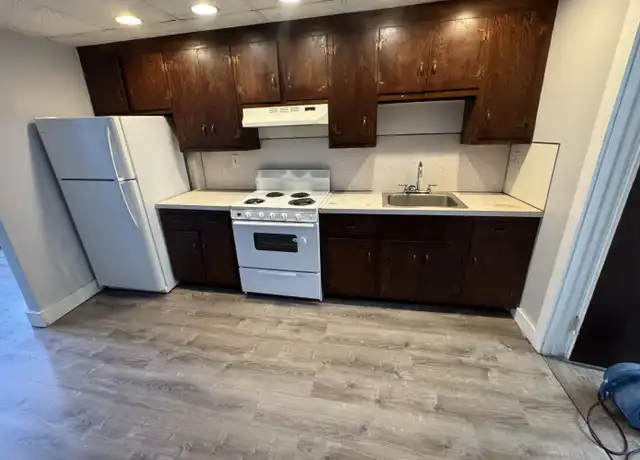 Property at 290 Old Colchester Rd Unit 4, Amston, CT, 06231, 1 bed, 1 bath, [object Object]