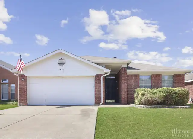 Property at 2637 Ensenada Ln, Fort Worth, TX, 76108, 4 beds, 2 baths, [object Object]