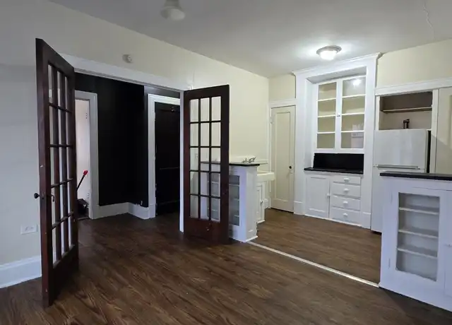 Property at 90 N Pearl St Unit 8, Buffalo, NY, 14202, 1 bed, 1 bath, [object Object]