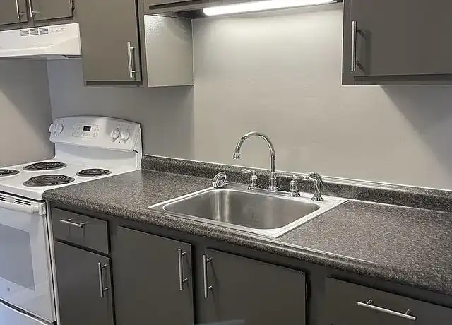 Property at Westridge Apartments and Townhomes - 2704 Westmar Ct, Toledo, OH, 43615, 1-2 bed, 1 bath, [object Object]