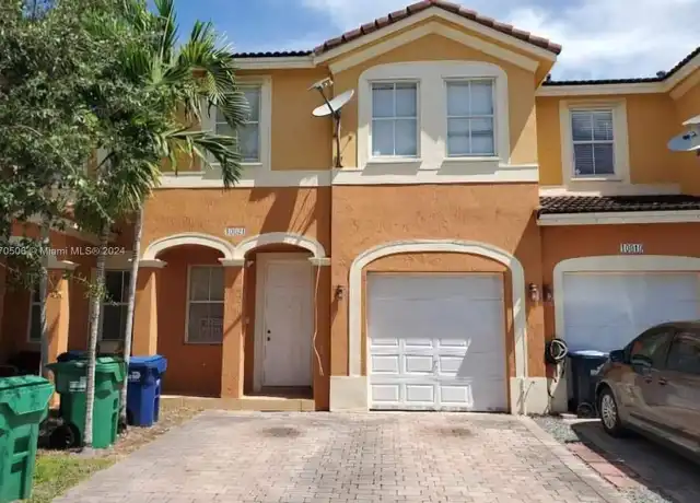 Property at 10821 SW 240 Ln Unit 10821, Homestead, FL, 33032, 4 beds, 2.5 baths, [object Object]
