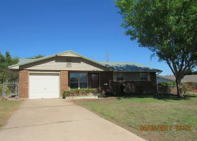 Property at 2405 NW 42nd St, Lawton, OK, 73505, 3 beds, 1.5 baths, [object Object]