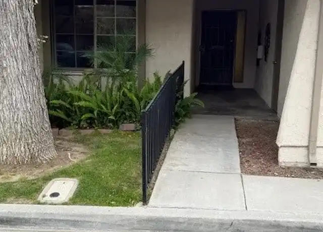 Property at 26851 Oak Branch Cir, Newhall, CA, 91321, 2 beds, 2 baths, [object Object]
