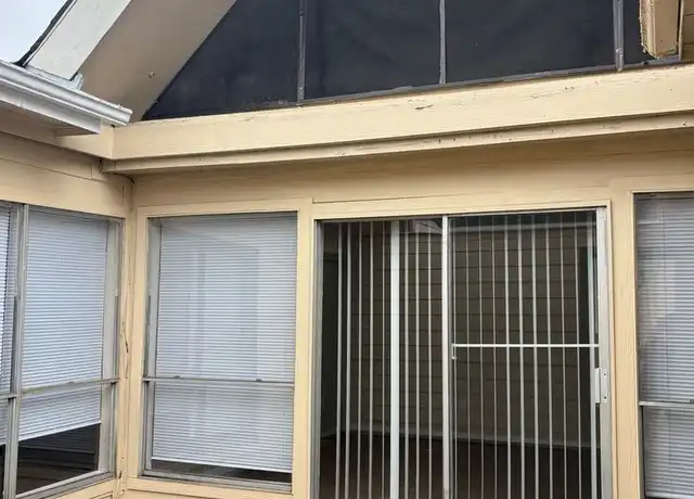 Property at 1676 Carter Dr Unit 1-1618-B, Arlington, TX, 76010, 3 beds, 2 baths, [object Object]