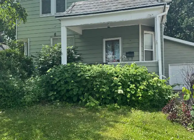 Property at 365 S Main St, Juneau, WI, 53039, 5 beds, 1.5 baths, [object Object]