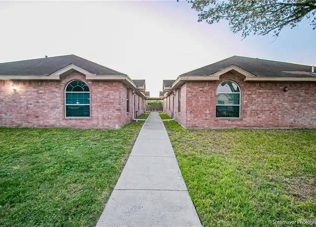Property at 1921 Aruba Dr Unit 3, Edinburg, TX, 78541, 2 beds, 2 baths, [object Object]