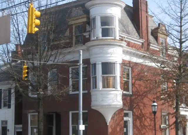Property at 382 W King St Unit 3 FRONT, York, PA, 17401, 1 bed, 1 bath, [object Object]